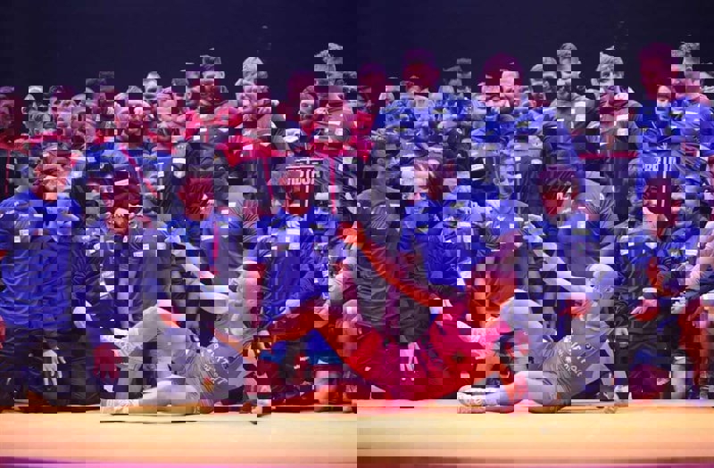 1722083