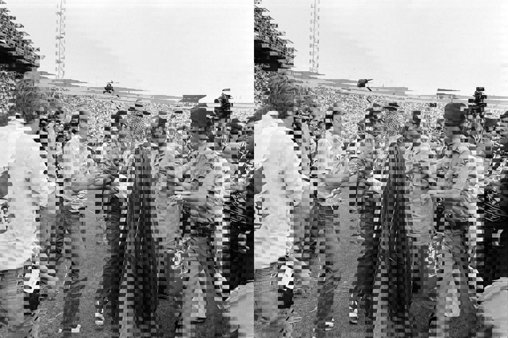 1722518