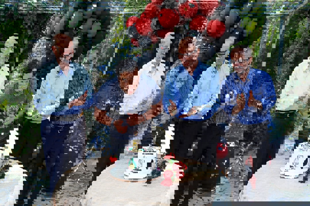 1722837