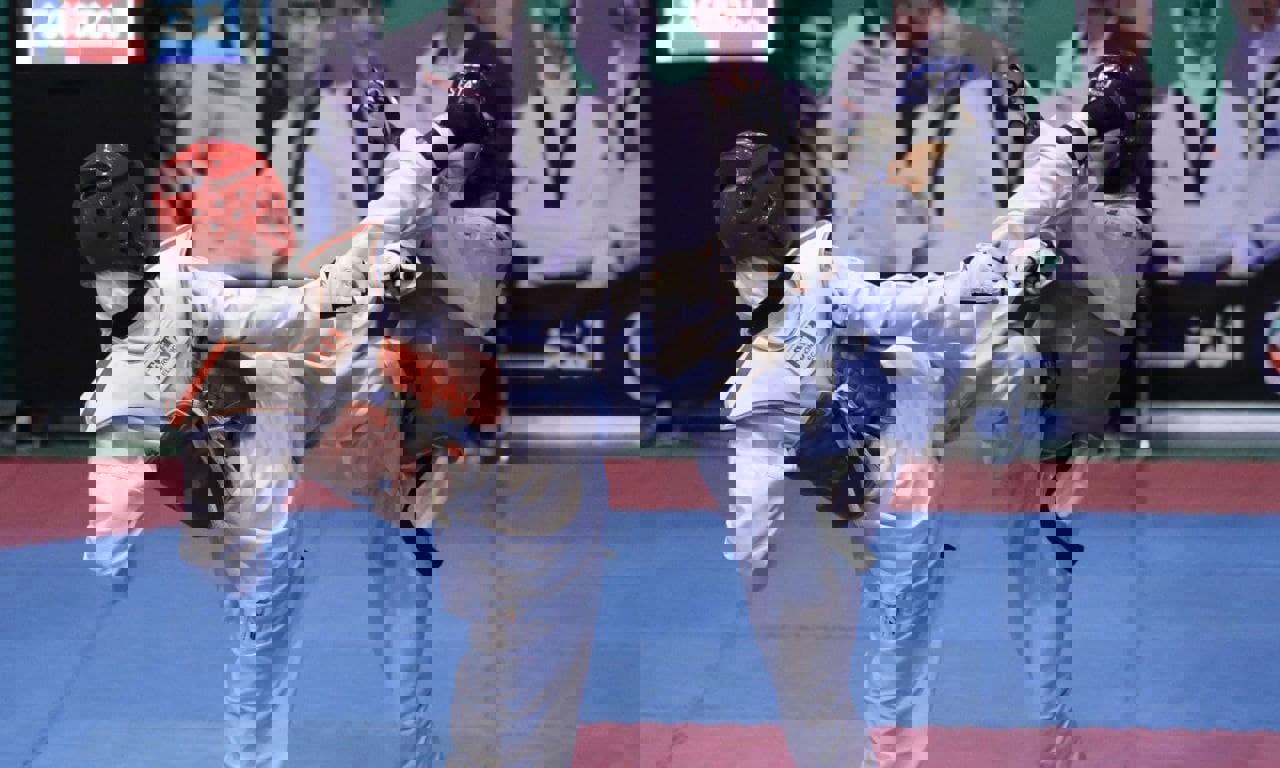 1723230