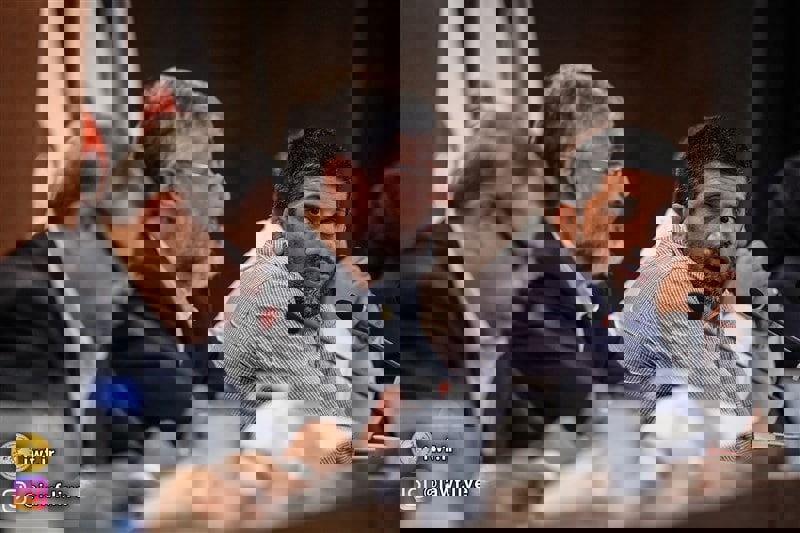 1723294