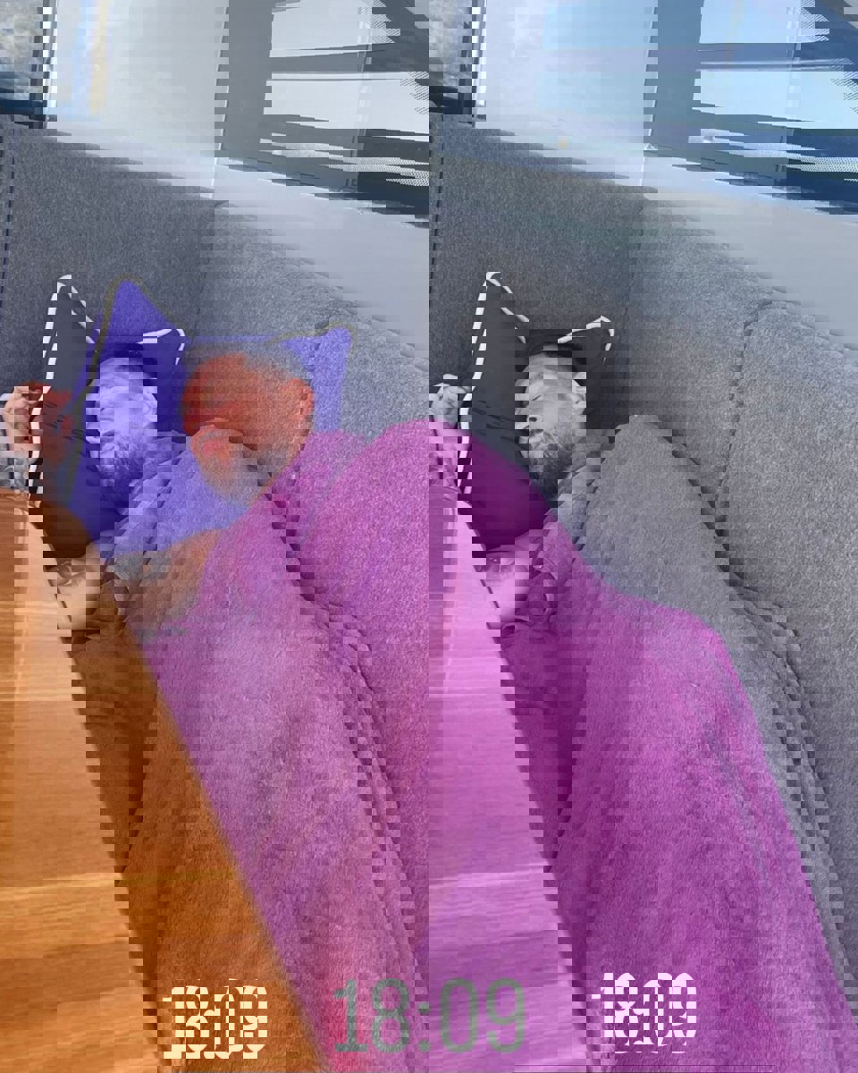 1723564