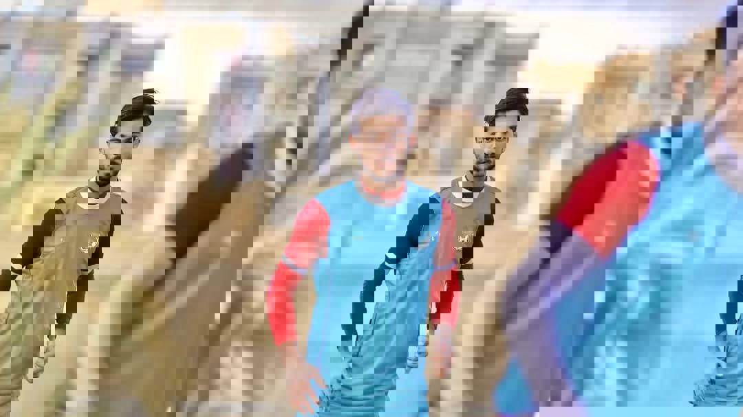 1723476
