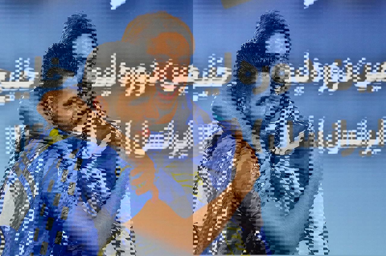 1723464