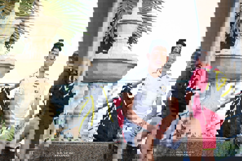 1723523