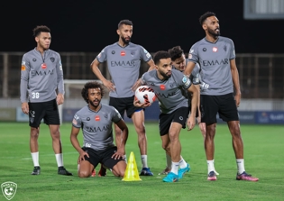 پیش فصل داغ و باورنکردنی بزرگان عربستان / دیدار تدارکاتی الهلال با رقیب رئال مادرید!