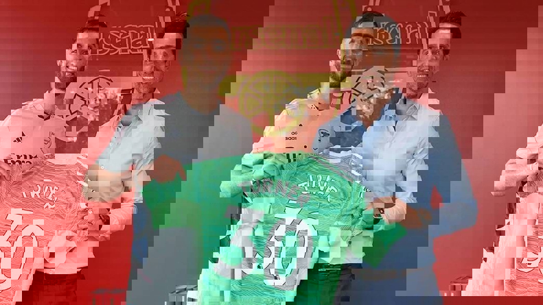 1723641