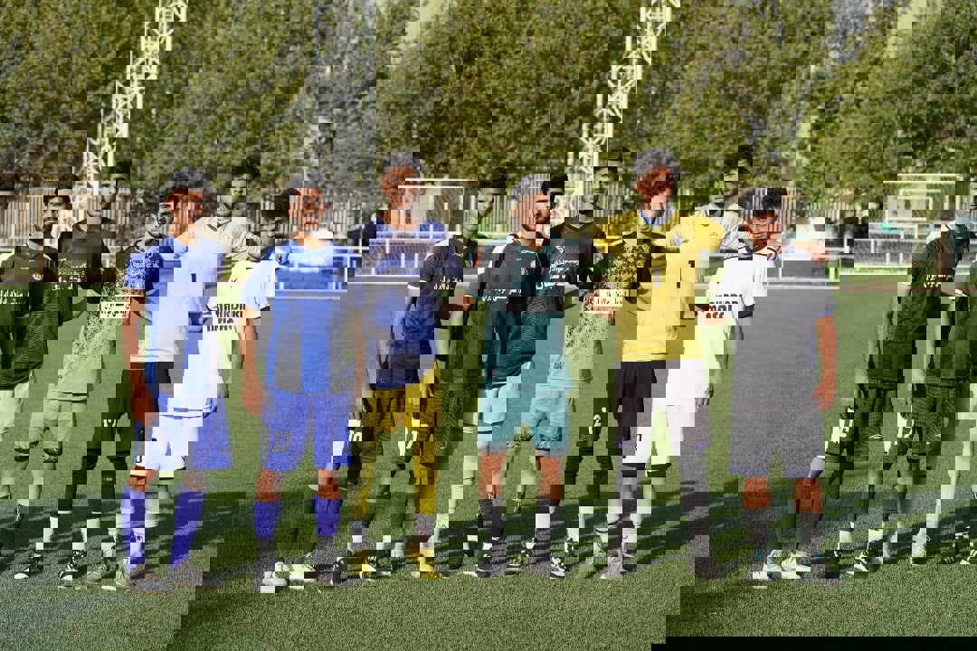 1723893