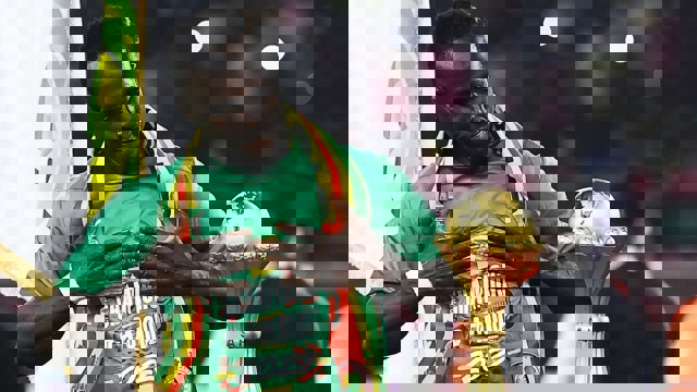 1724202