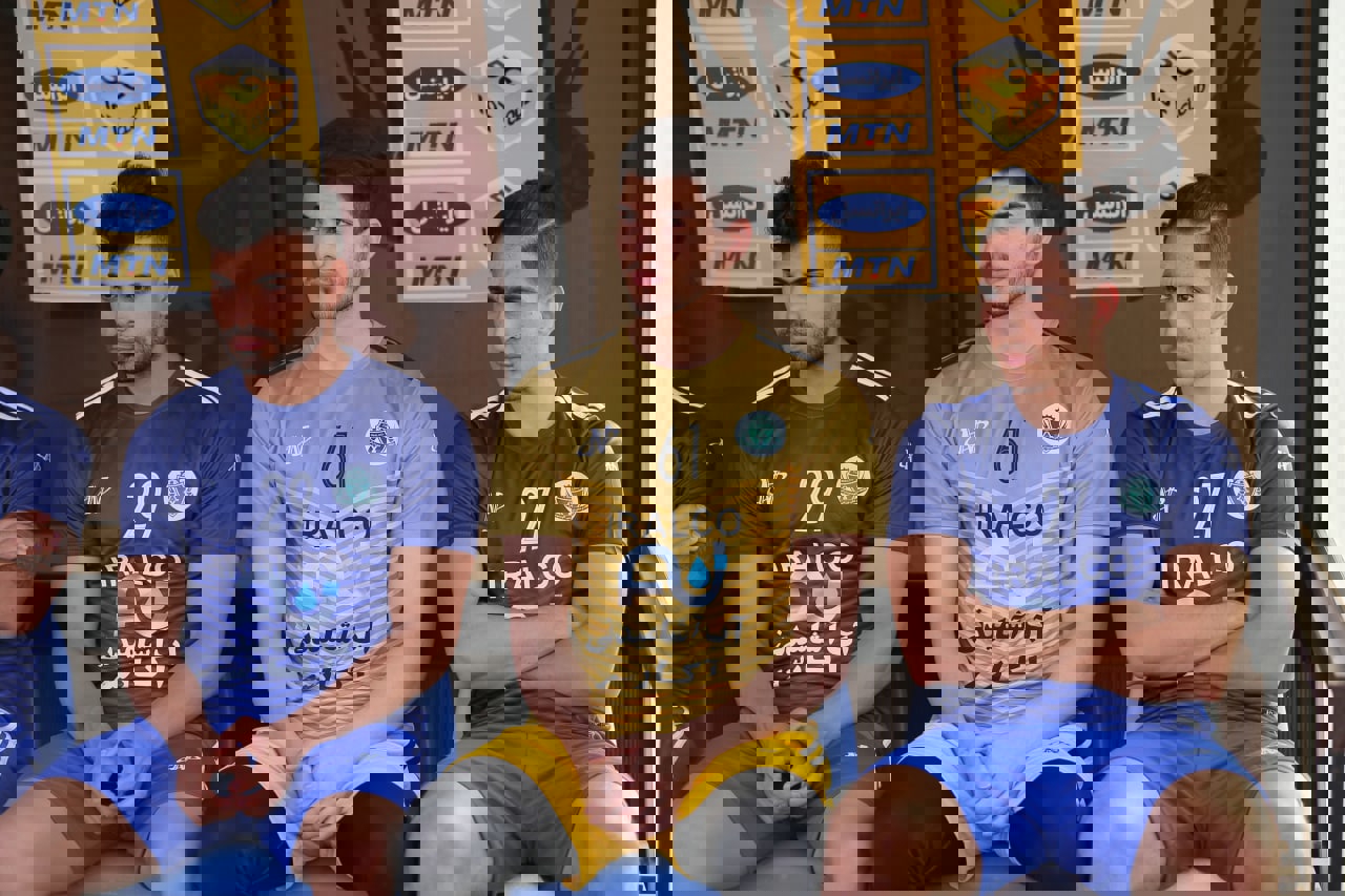 1724233