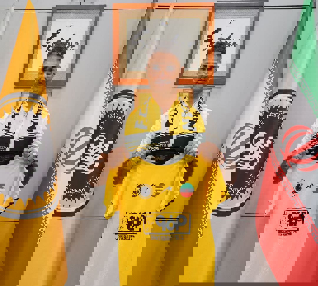 1724807