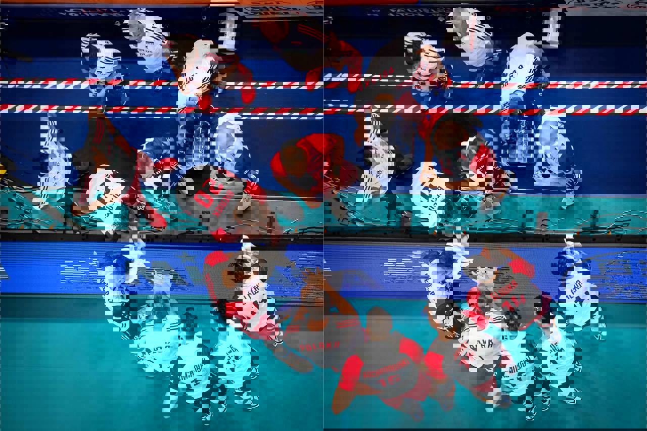 1725349