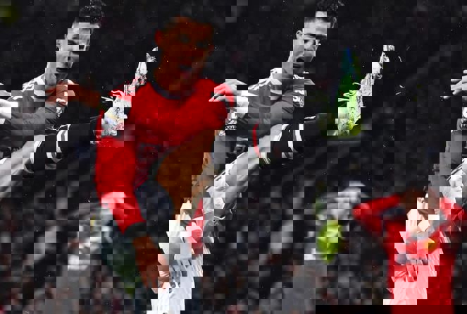 1726083