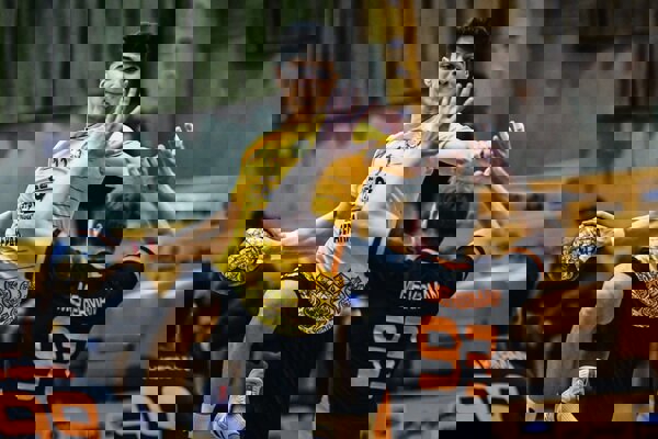 صالحی امیری: هندبال در قونیه و هانگژو می درخشد