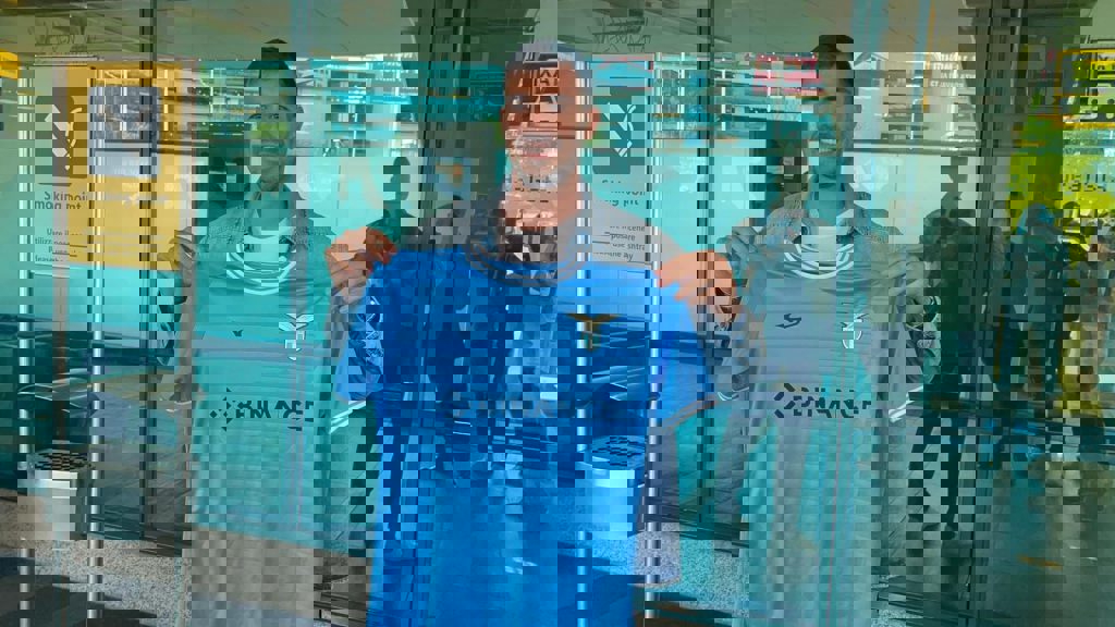 1726677