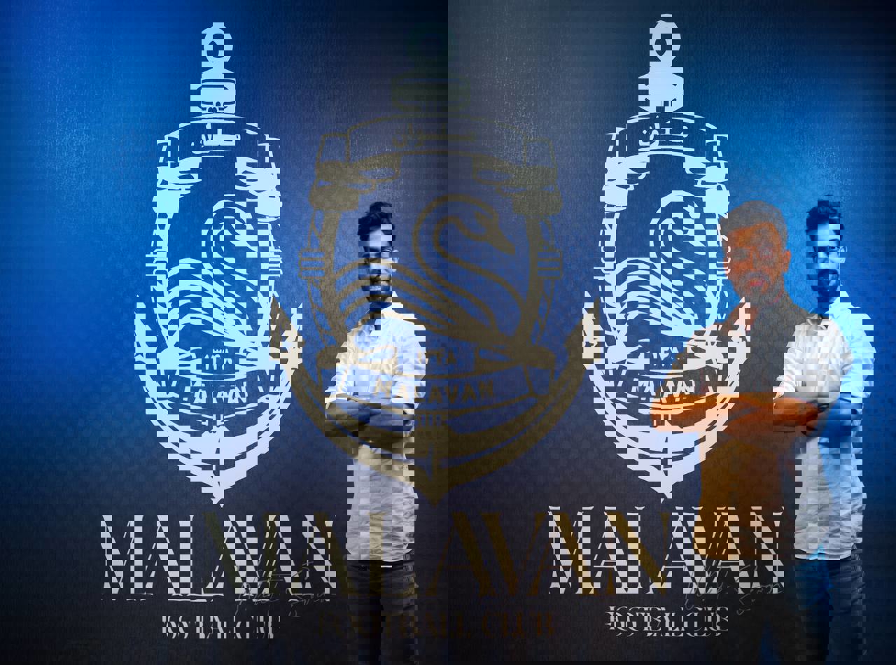 1728082