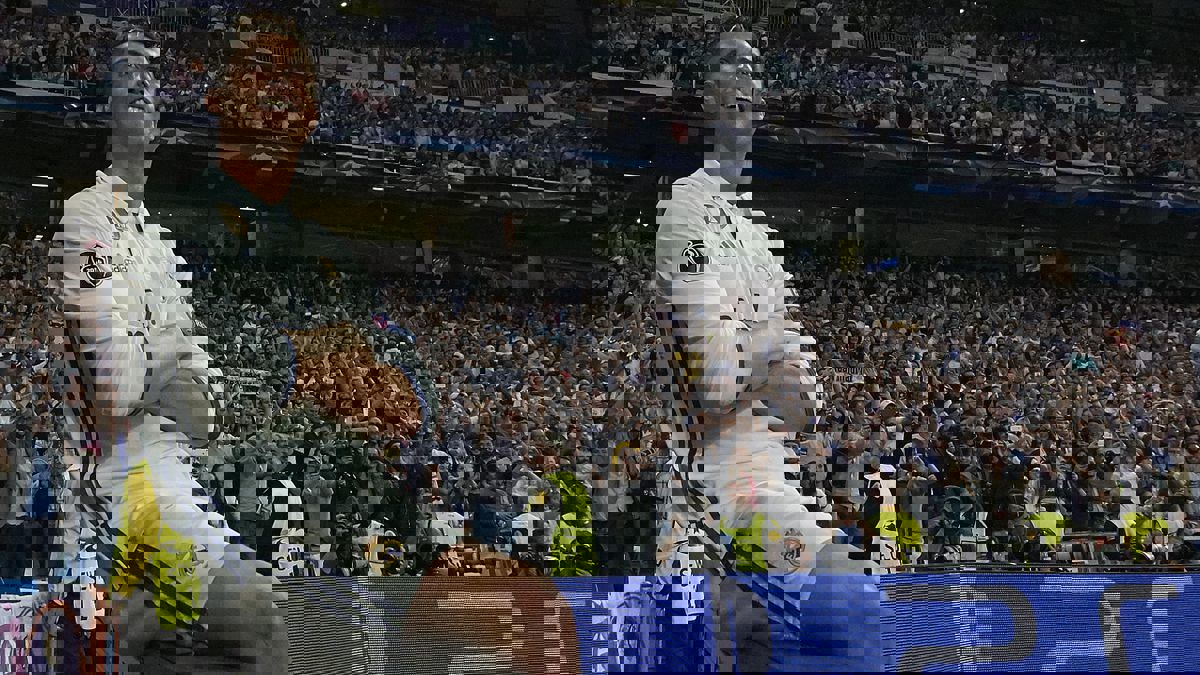 1728102