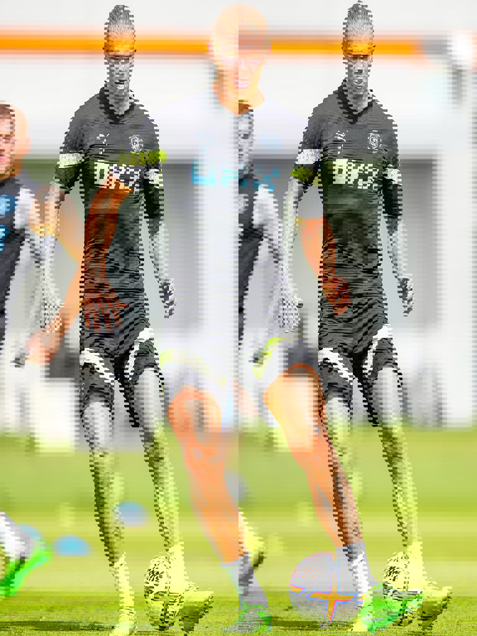 1728164