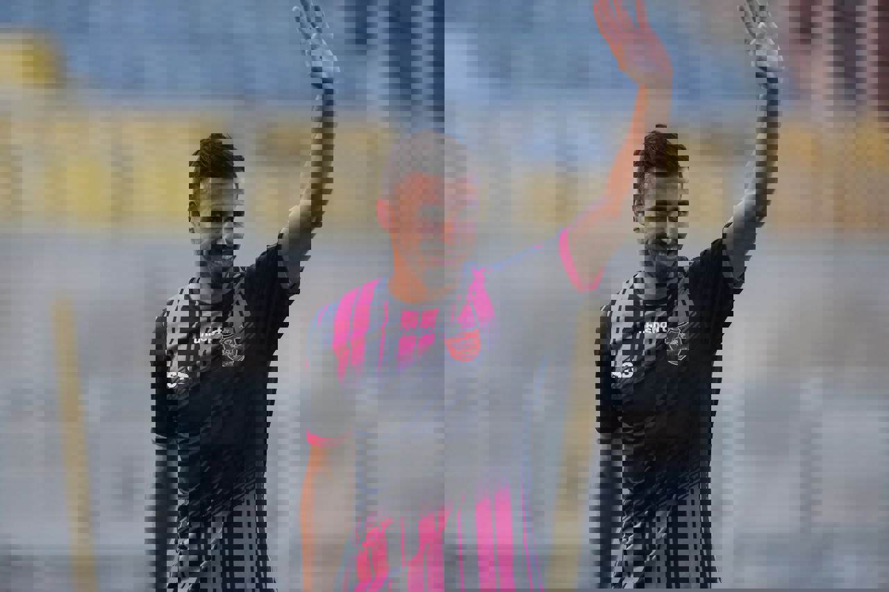 1728343