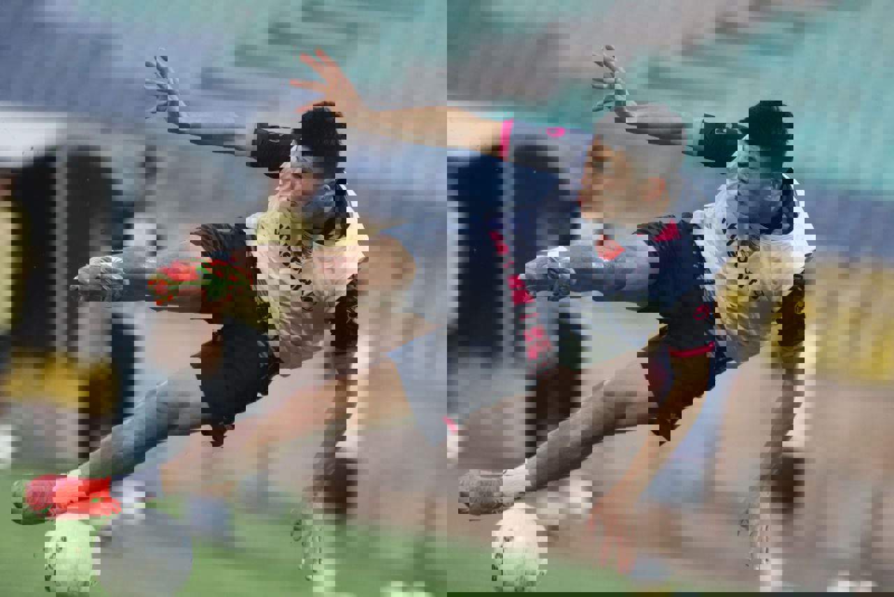 1728370