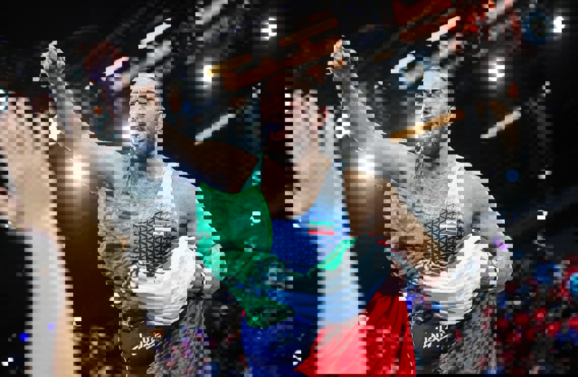 1728459