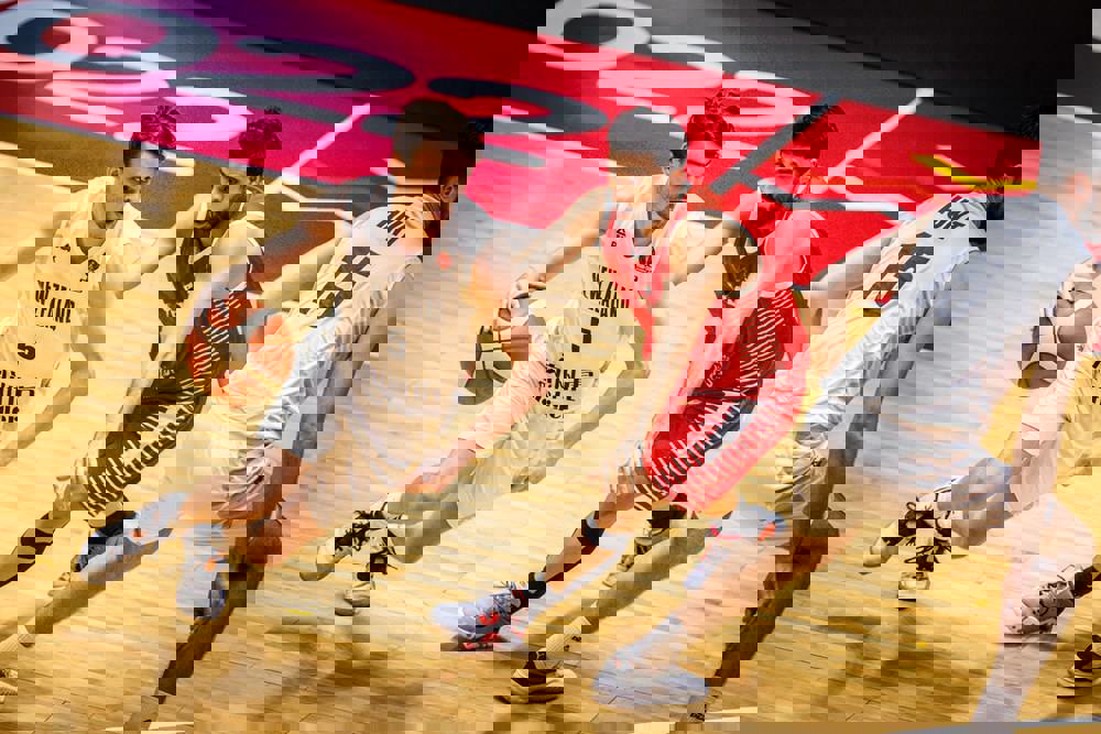 1728541