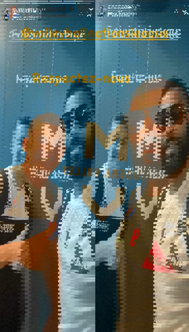 1728595