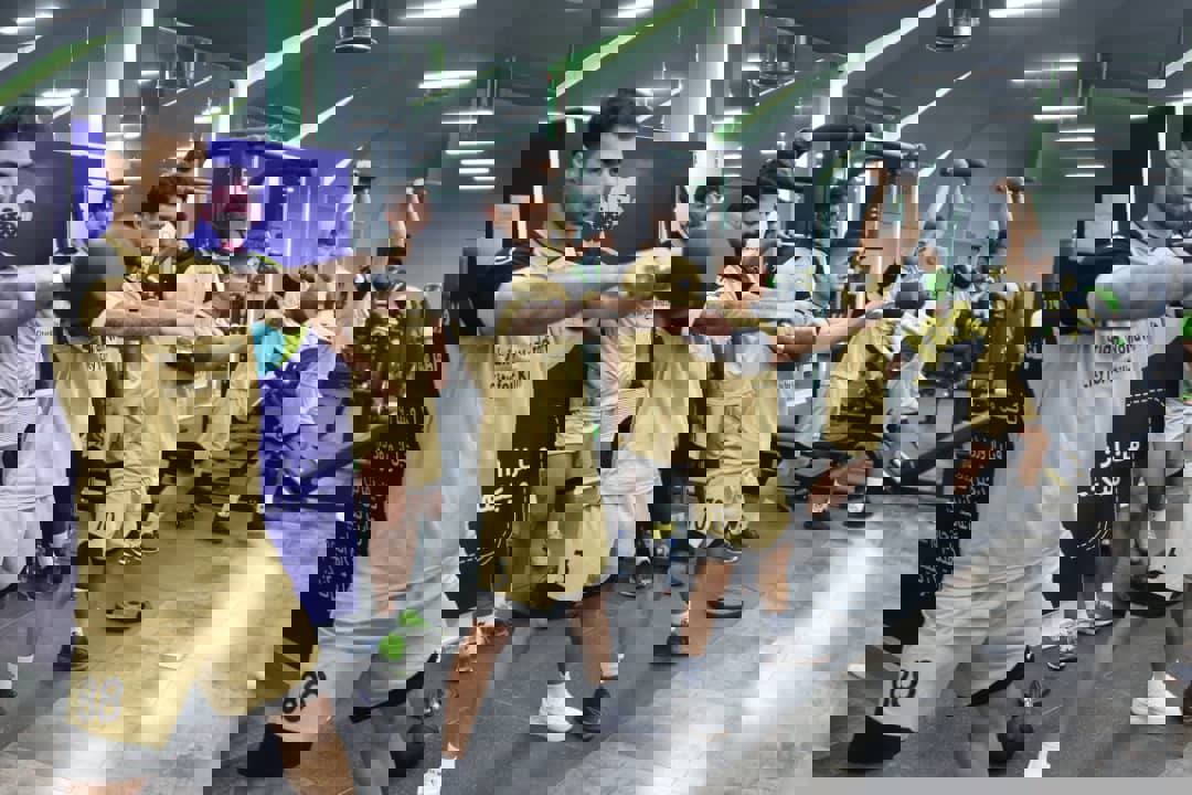 1728717