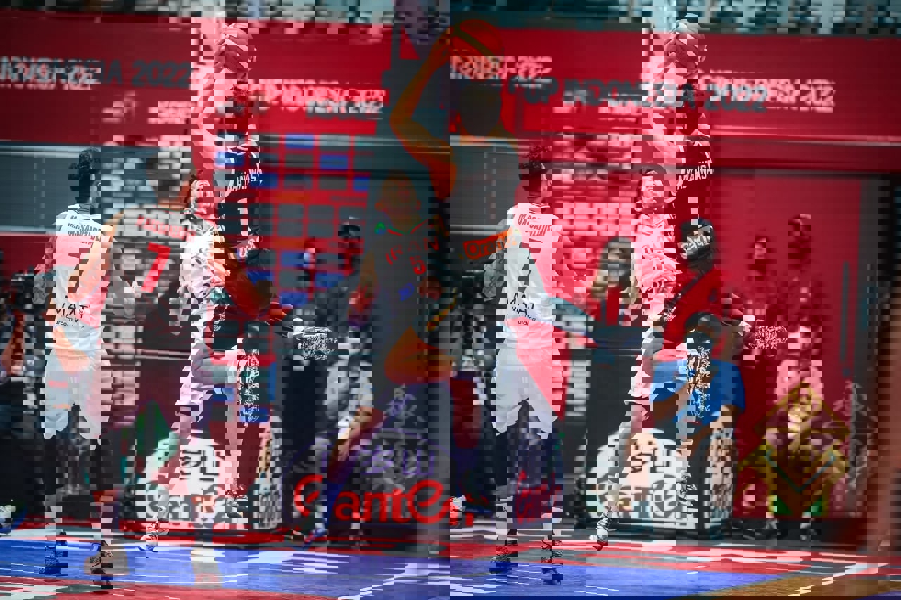 1728780