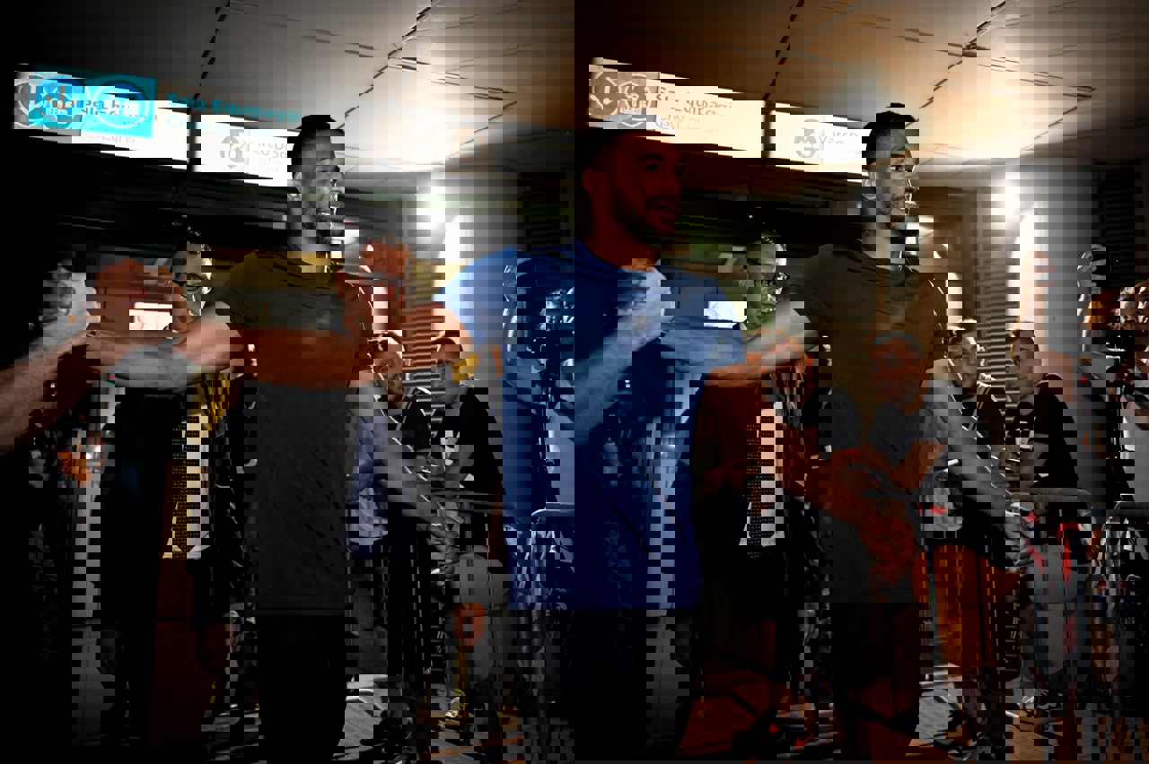 1728826