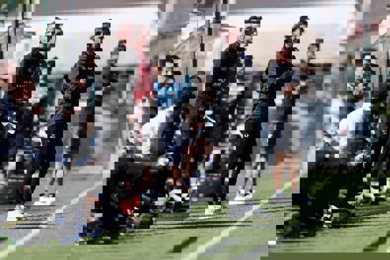 1729587