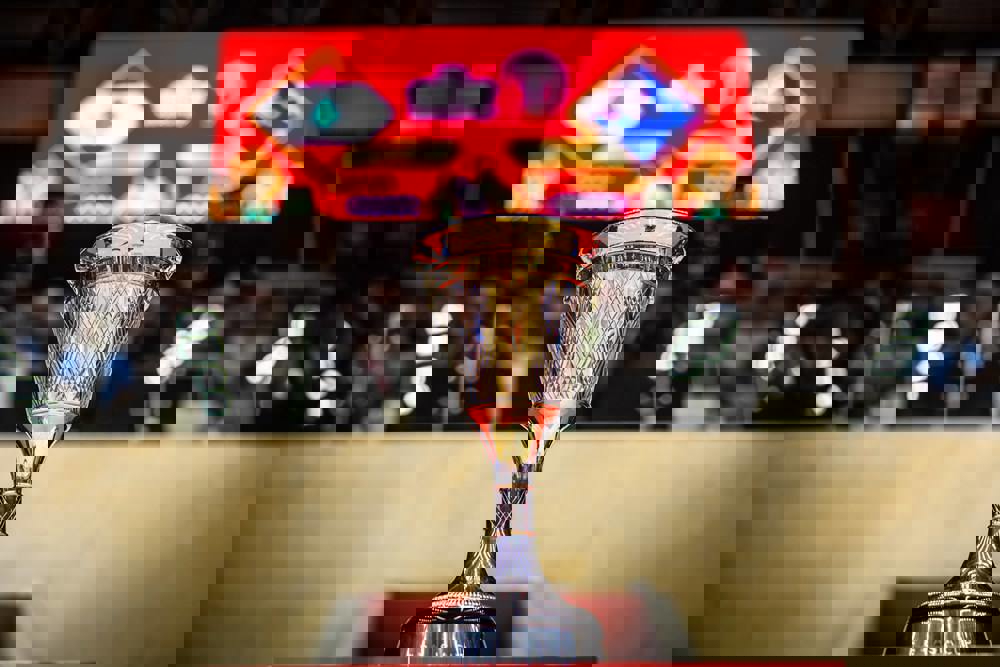 1729863