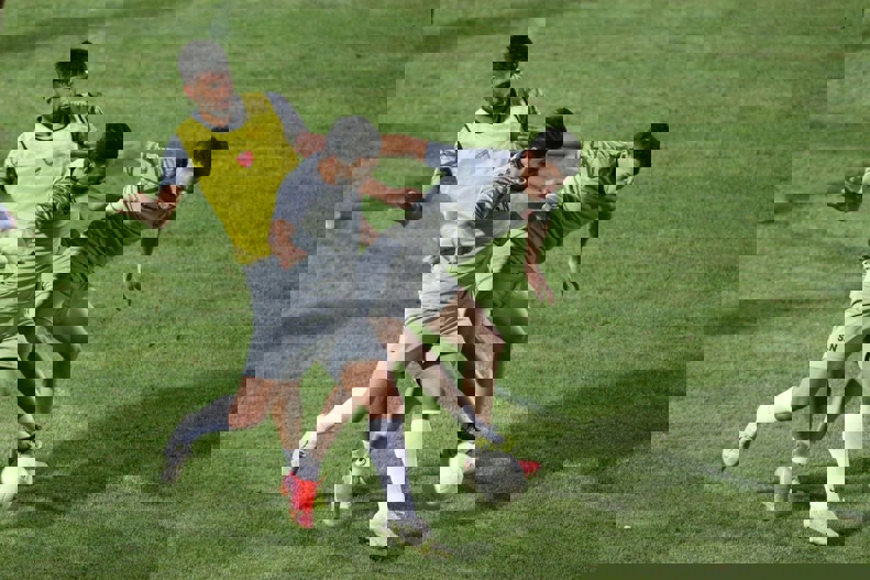 1729894