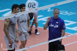 والیبالیست های جوان ایران همچنان روی نوار برد