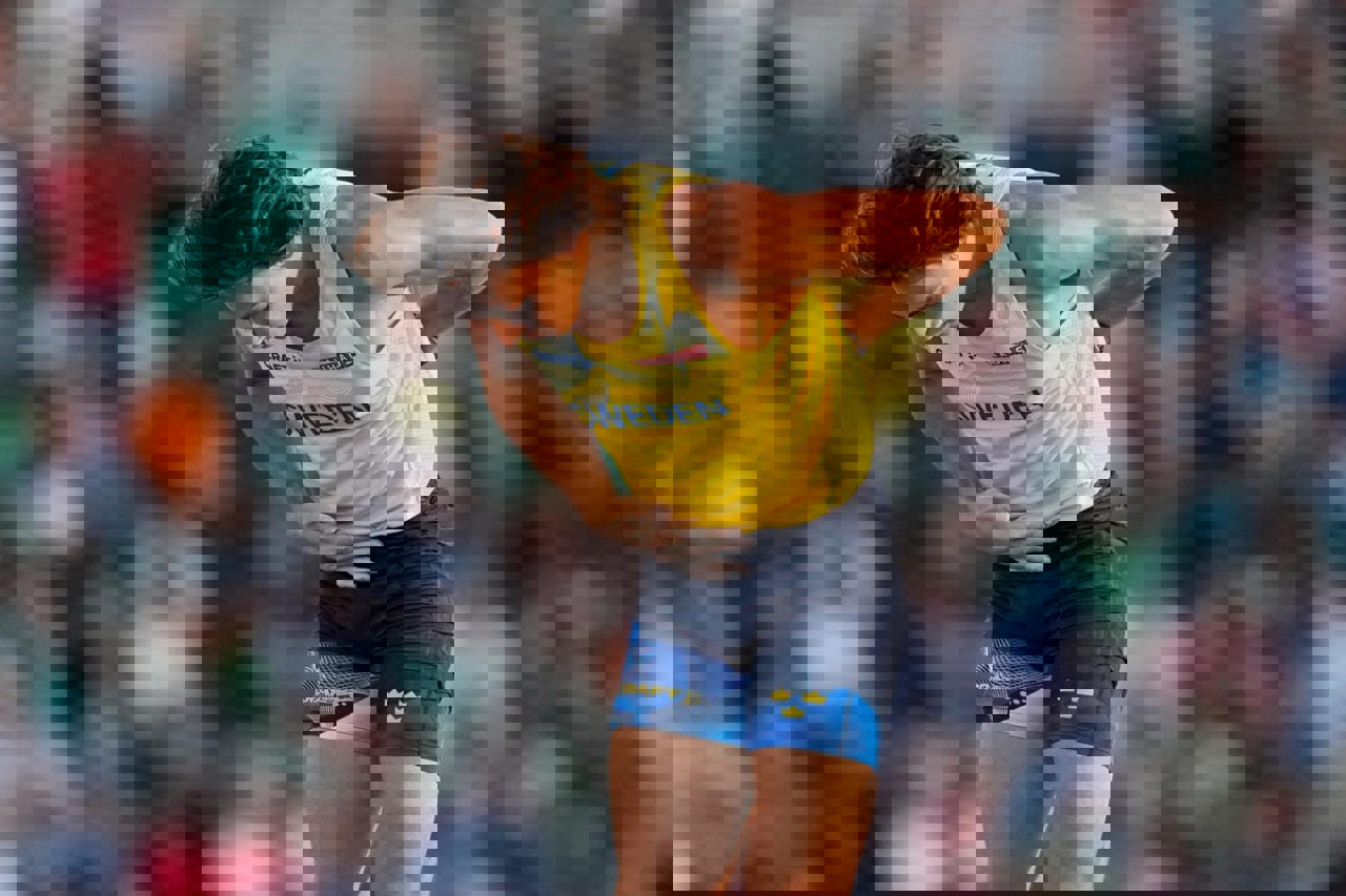 1730018
