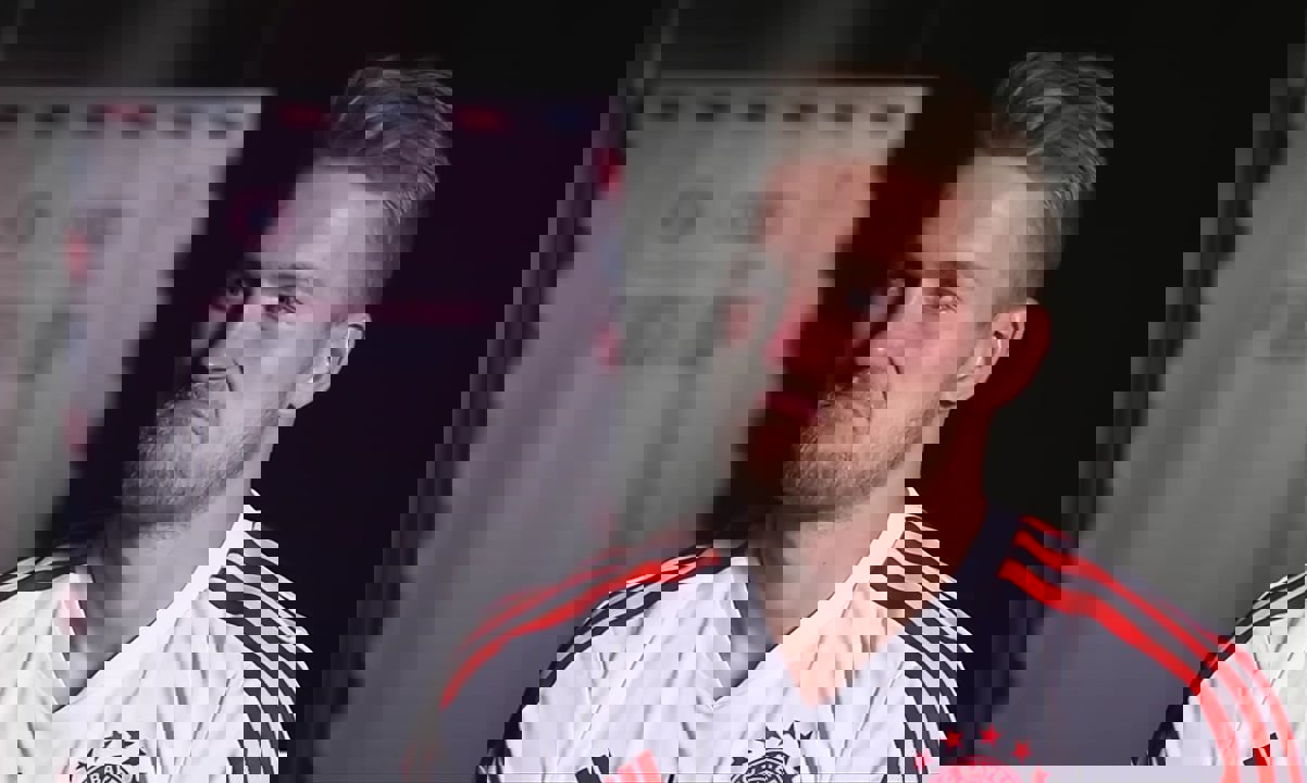 1730876
