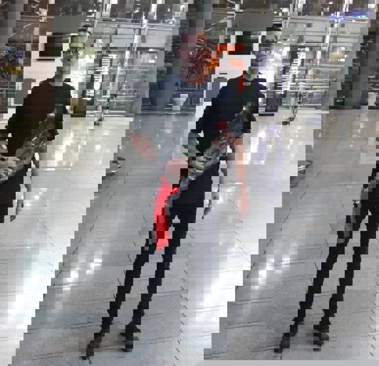 1731569