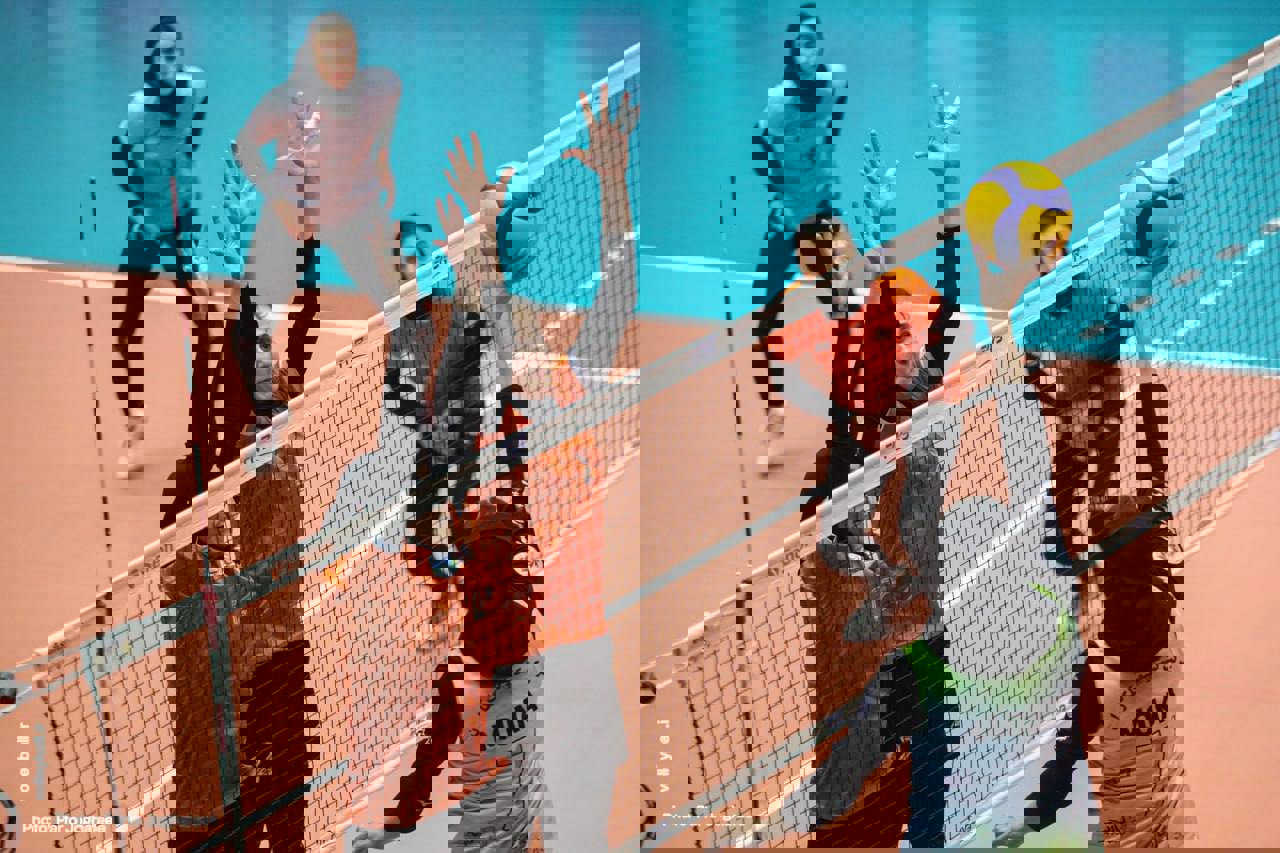 1731972