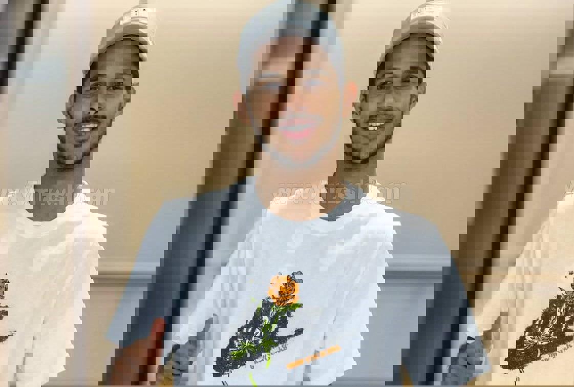 1732343
