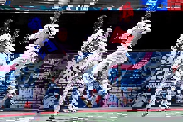 فتحی حذف شد؛ رضایی با پیروزی آغاز کرد