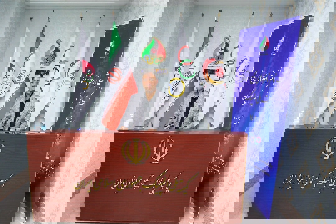 1732903