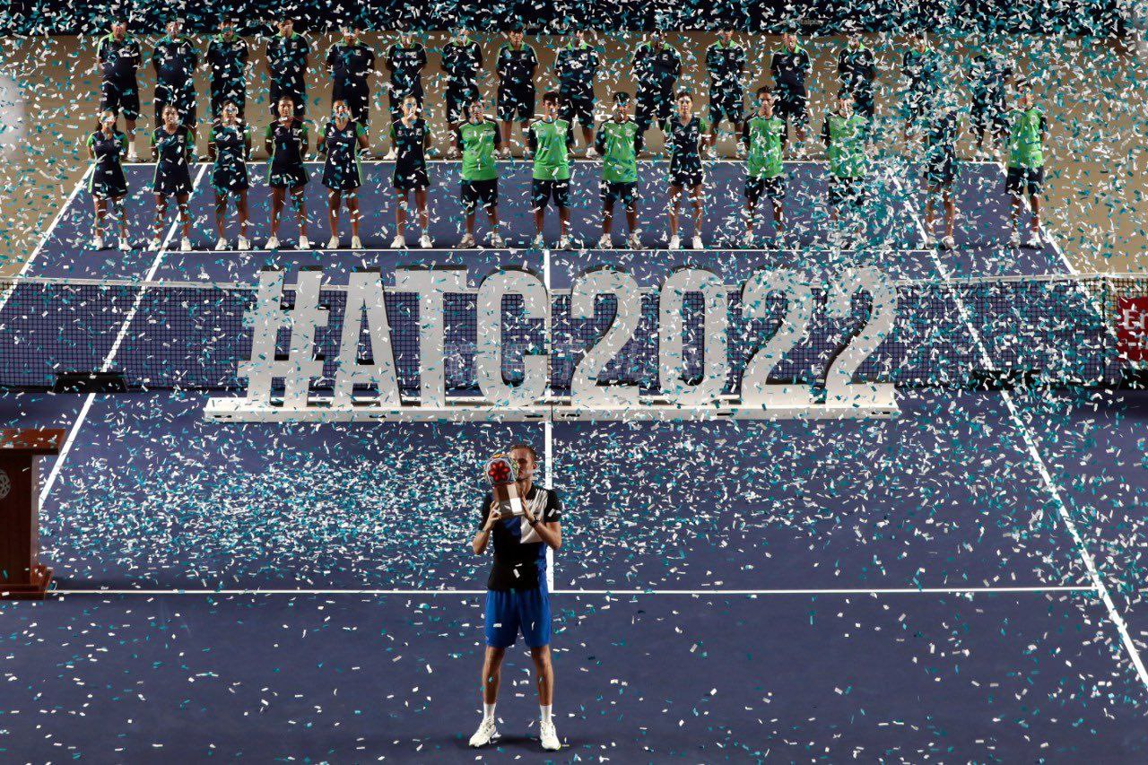 مرد شماره یک دنیای تنیس با قهرمانی برگشت(عکس)