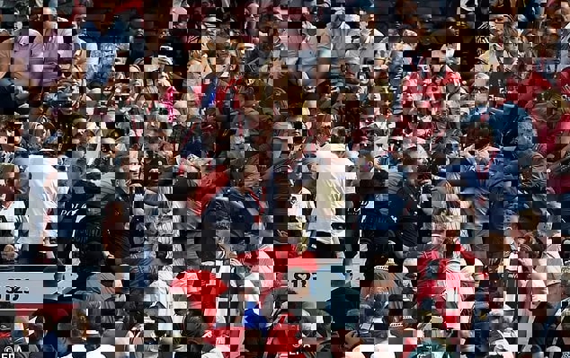 1733321