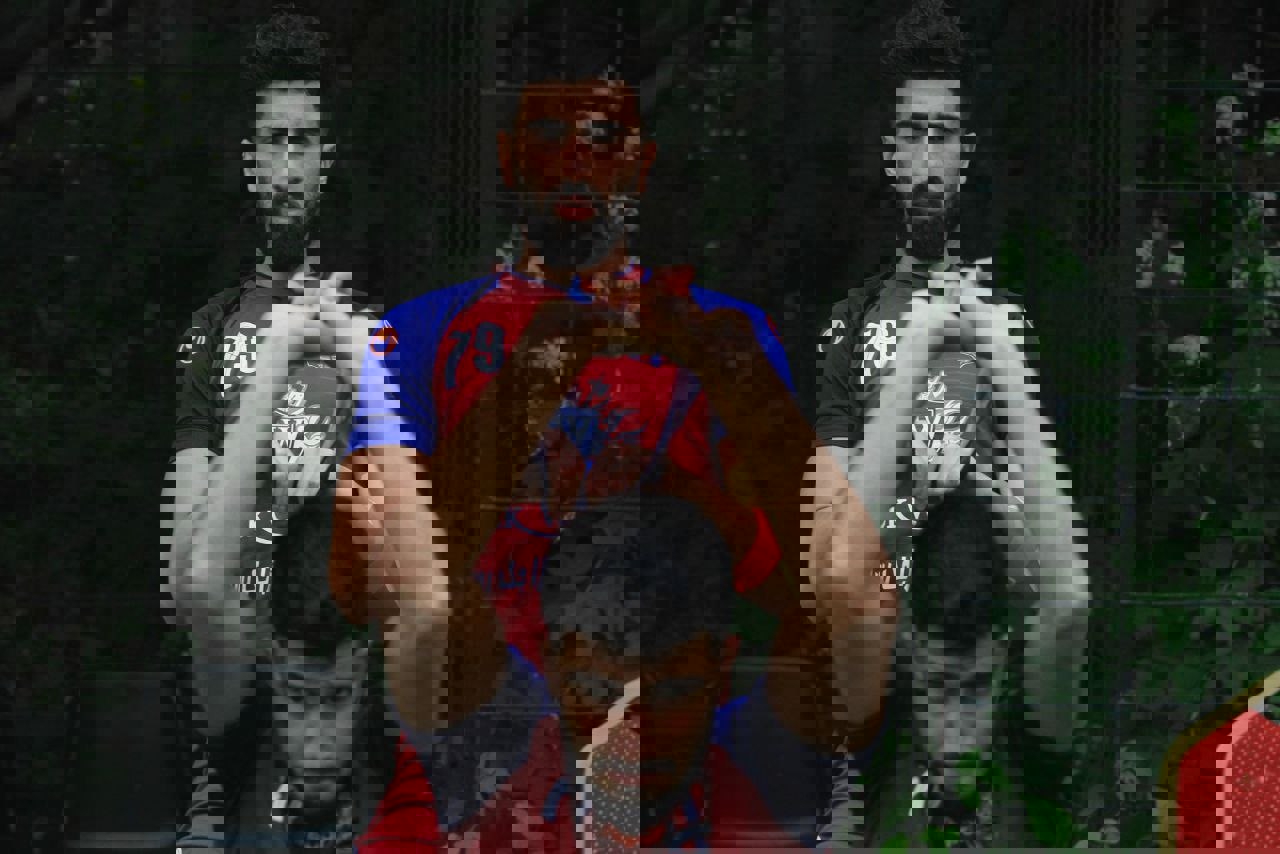 1733394