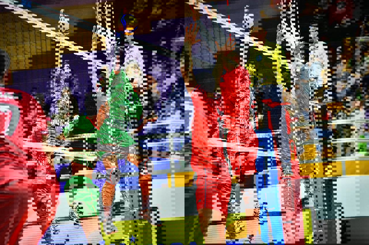 1733546