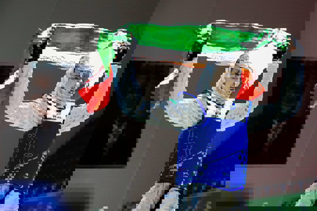 1733675