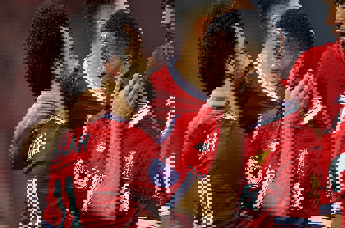 1733670