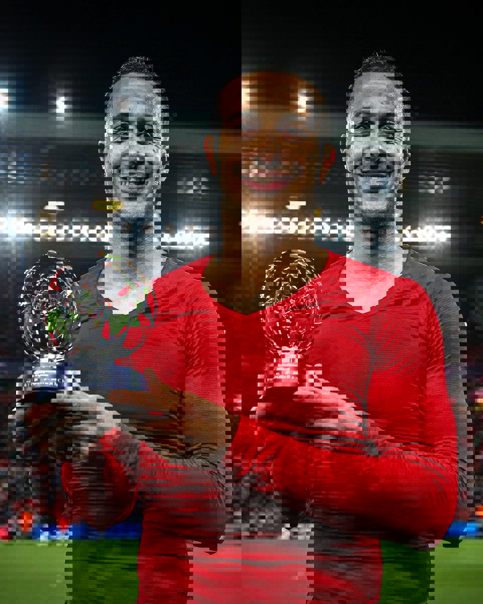 1733690