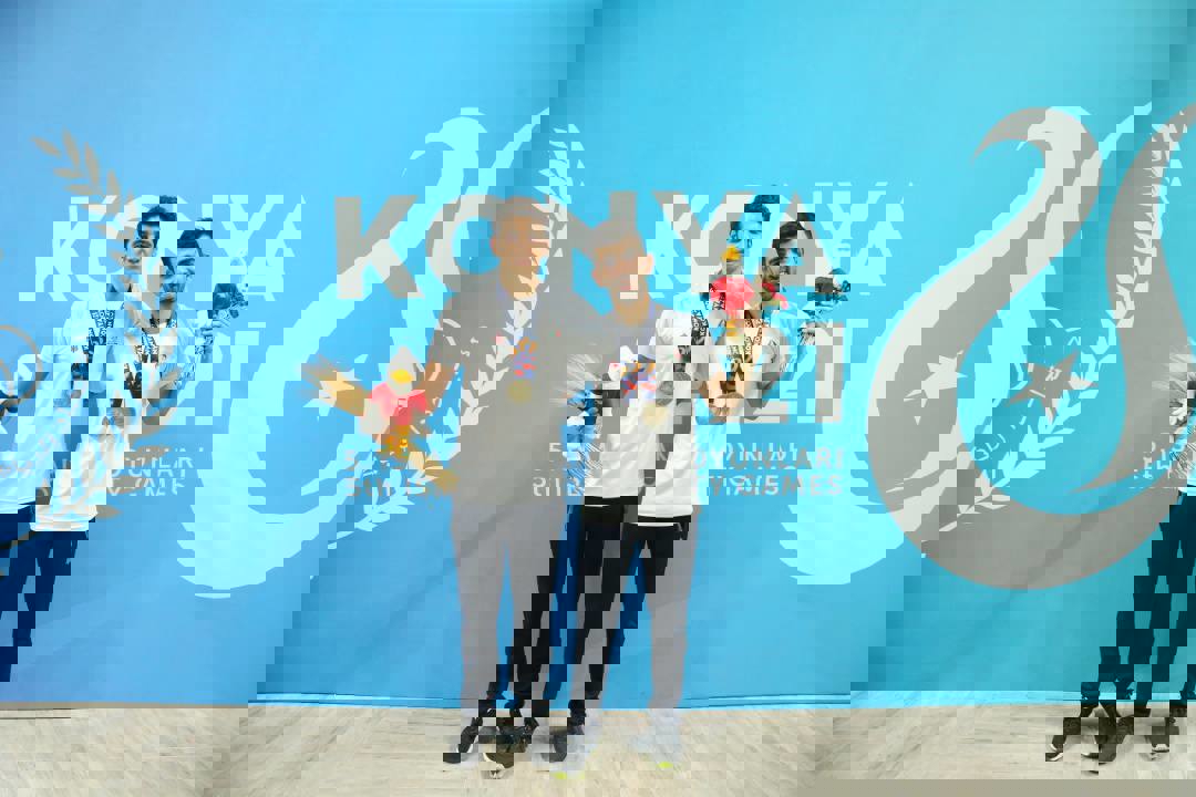 1733717