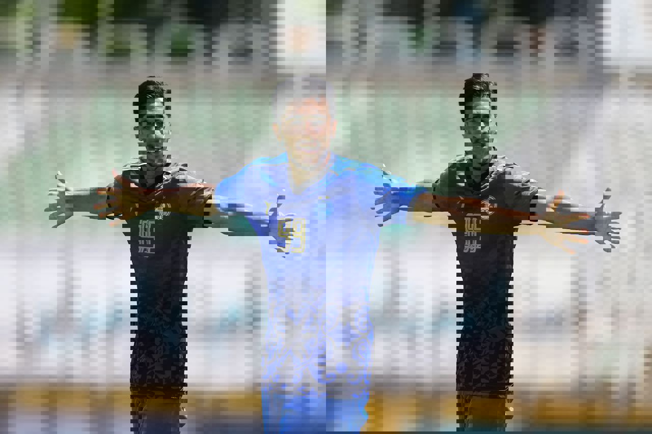 1733801
